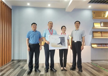 閩旋科技再獲國際發明獎，泉州市總工會副主席陳坤生一行蒞臨指導和表彰